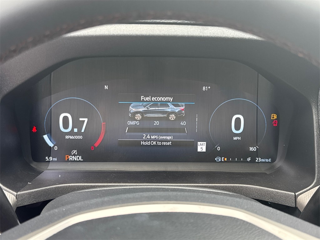 2025 Ford Explorer Active 16