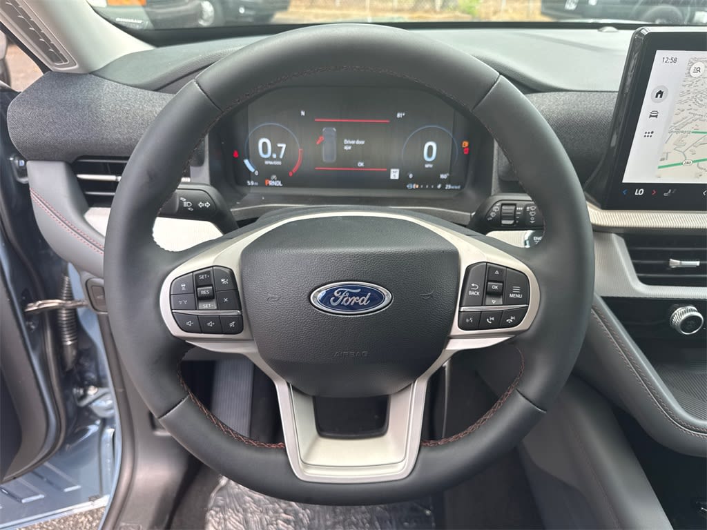 2025 Ford Explorer Active 13