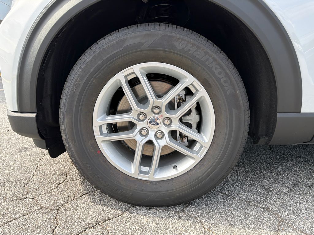 Thumbnail: 2026 Ford Explorer - 7