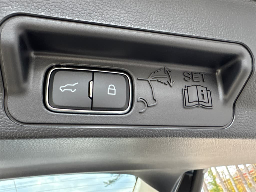 Thumbnail: 2026 Ford Explorer - 24