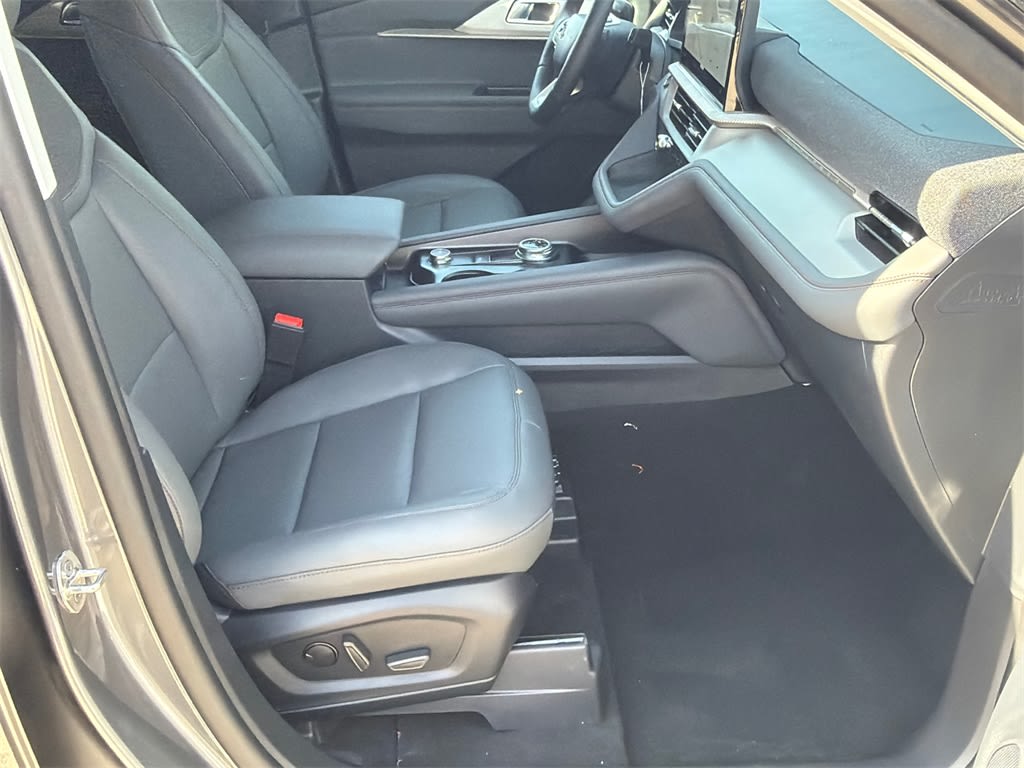 Thumbnail: 2026 Ford Explorer - 10