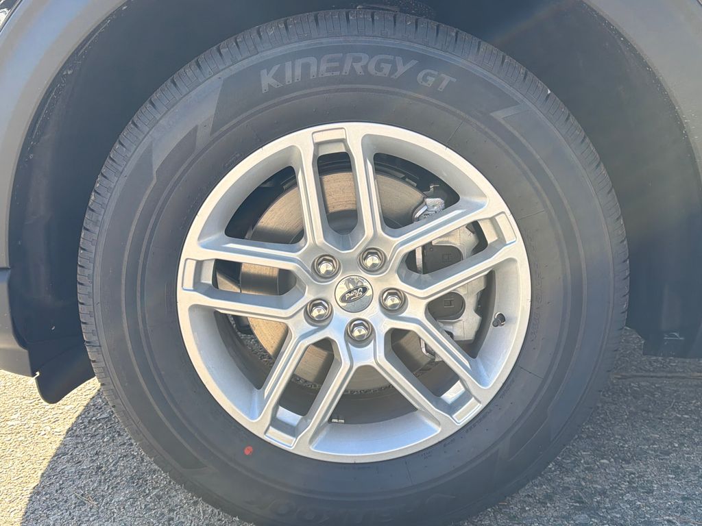 Thumbnail: 2026 Ford Explorer - 6
