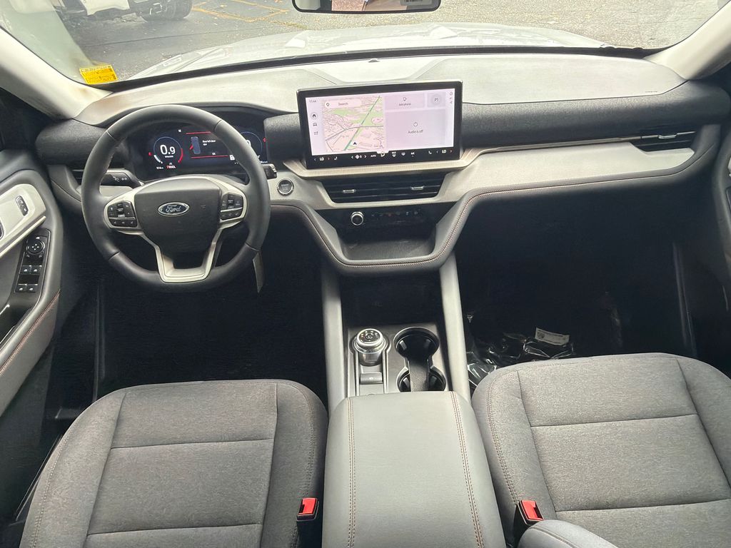 Thumbnail: 2026 Ford Explorer - 8