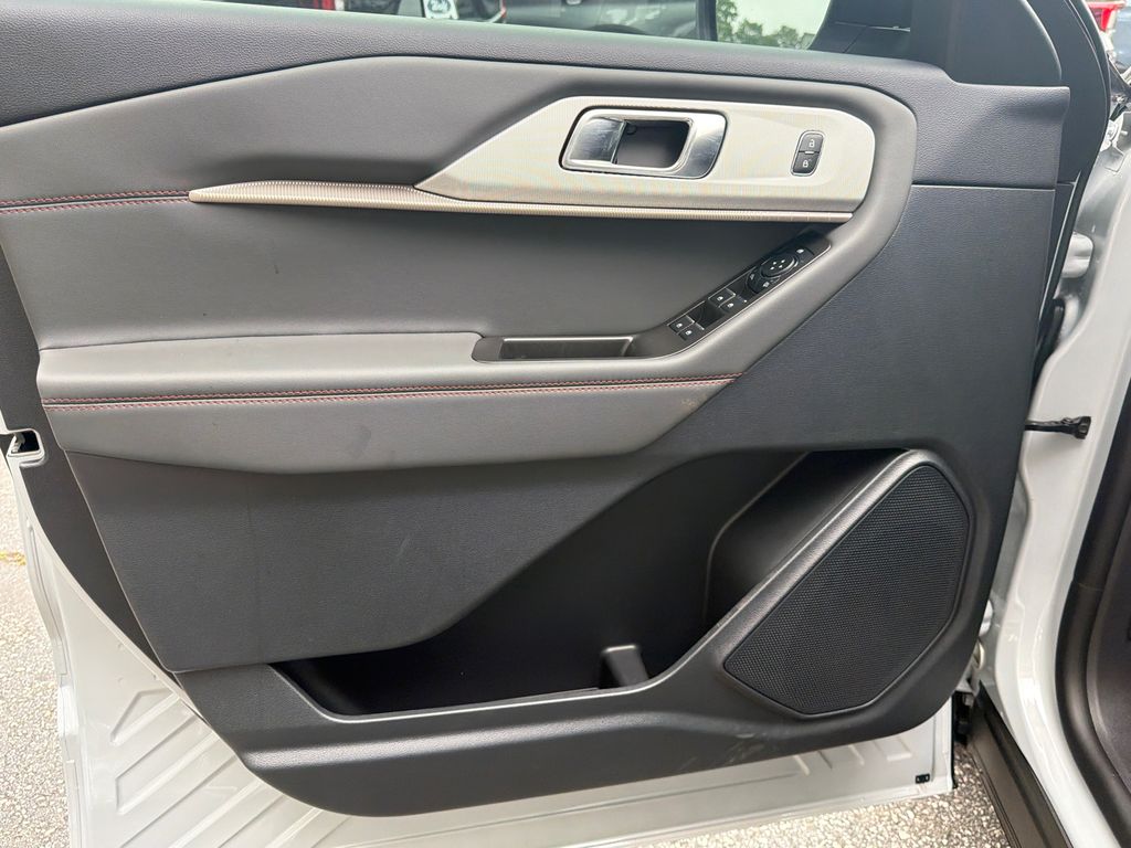 Thumbnail: 2026 Ford Explorer - 22