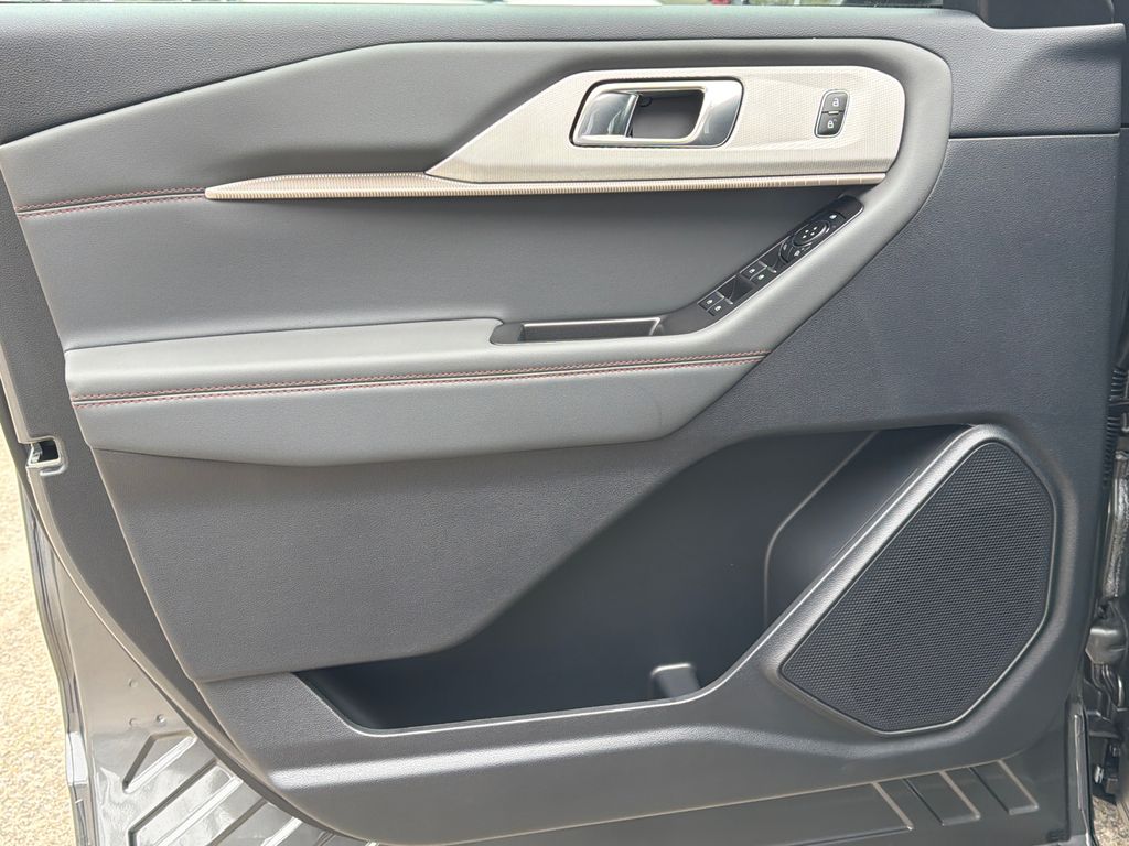Thumbnail: 2026 Ford Explorer - 22