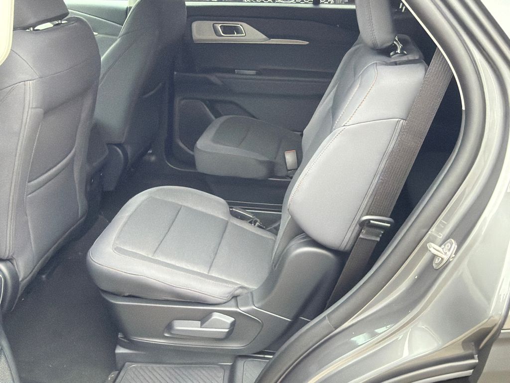 Thumbnail: 2026 Ford Explorer - 25