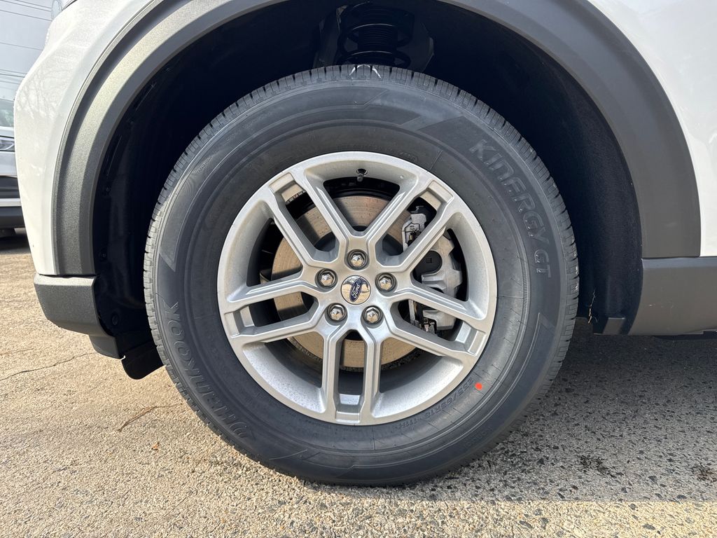 Thumbnail: 2026 Ford Explorer - 7
