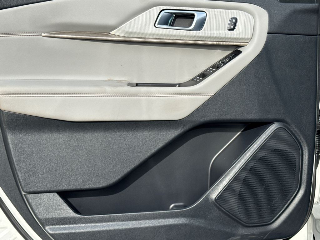 Thumbnail: 2026 Ford Explorer - 22