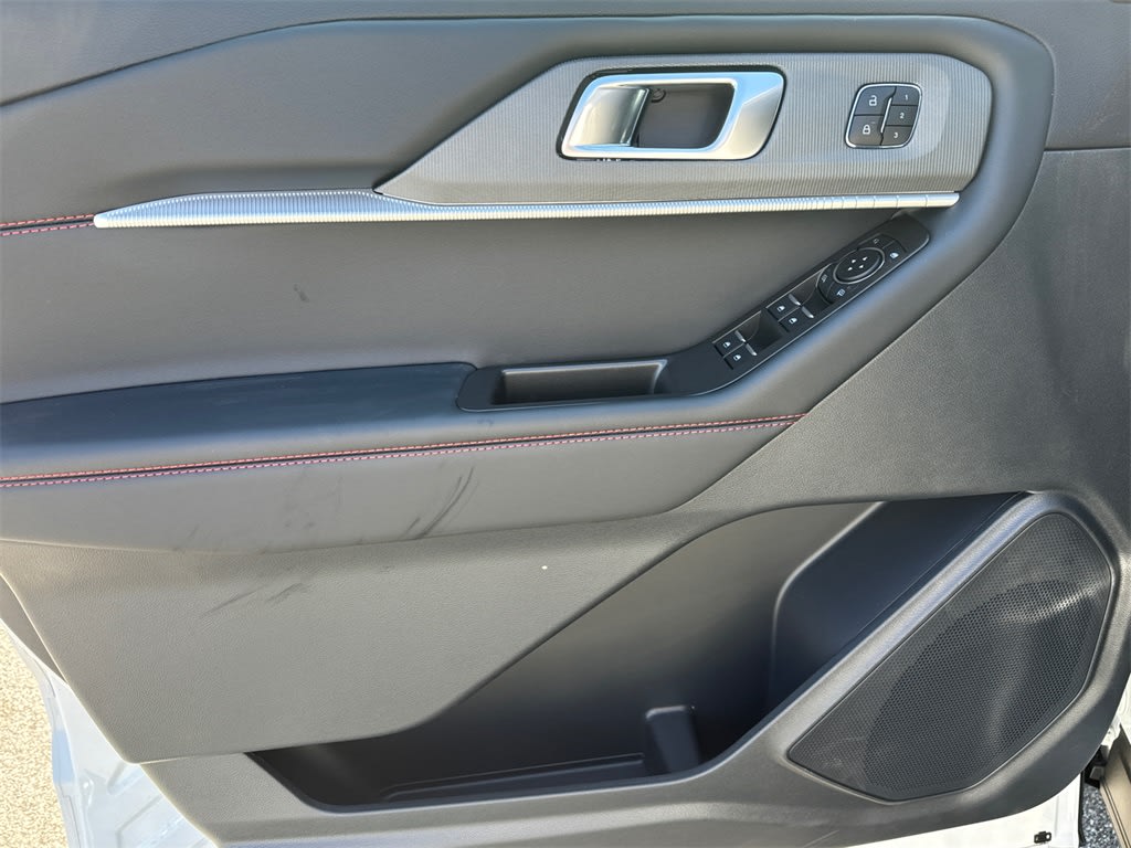 Thumbnail: 2025 Ford Explorer - 22