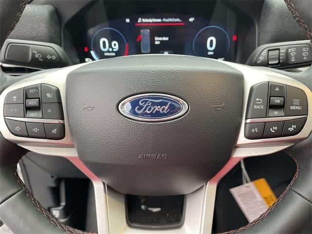 2025 Ford Explorer Active 22