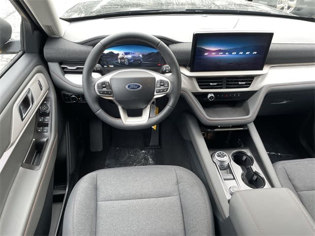 2025 Ford Explorer Active 2