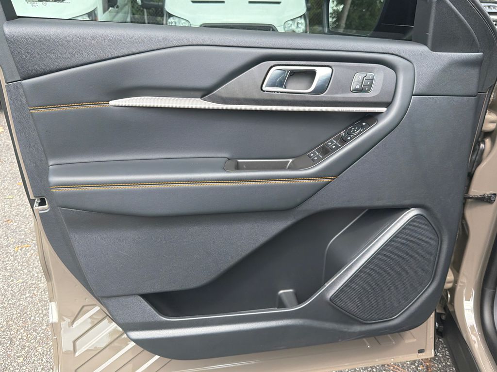 Thumbnail: 2026 Ford Explorer - 22