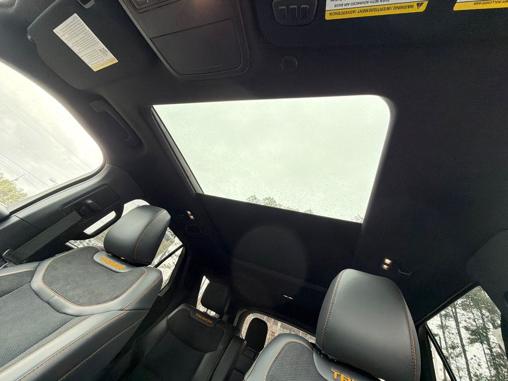 Thumbnail: 2026 Ford Explorer - 35