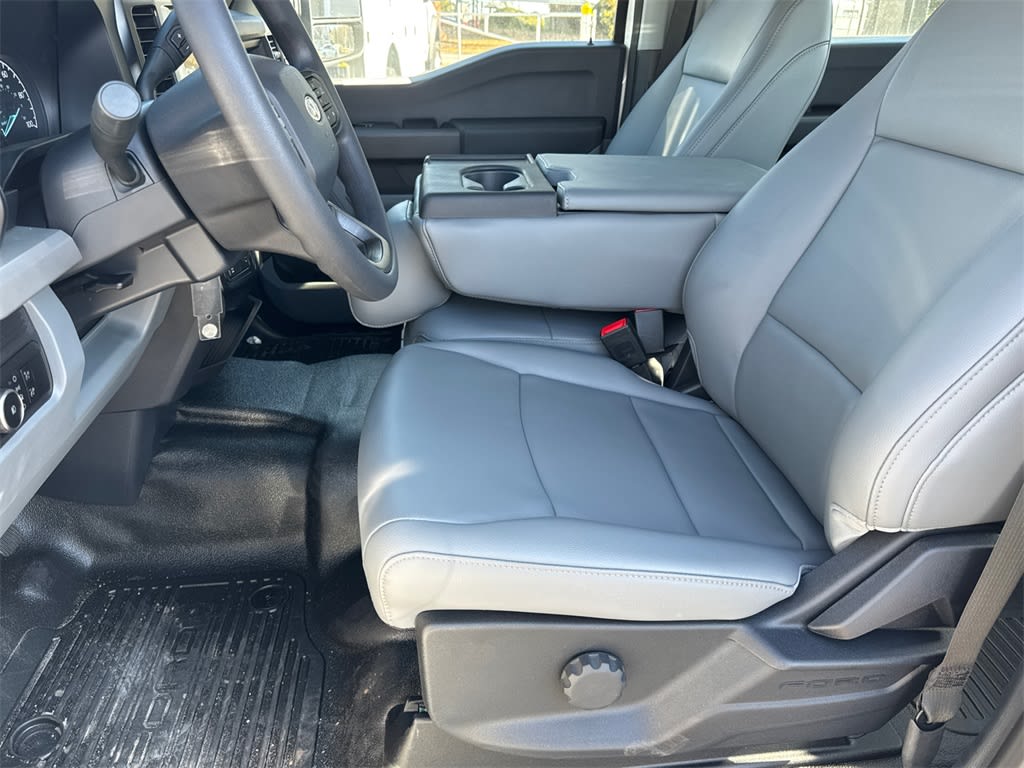 Thumbnail: 2025 Ford F-250 - 9