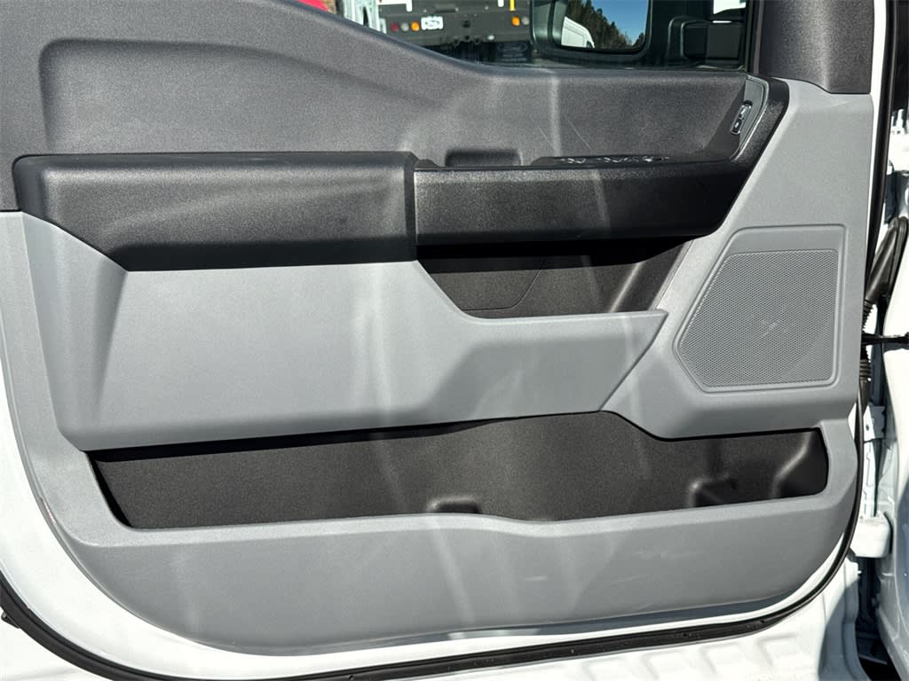 Thumbnail: 2025 Ford F-250 - 21