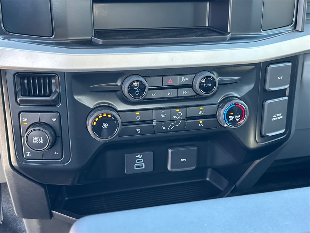 Thumbnail: 2025 Ford F-250 - 29