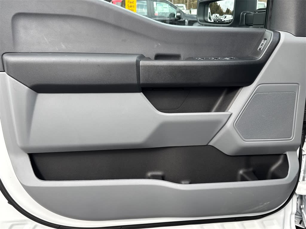 Thumbnail: 2025 Ford F-250 - 21