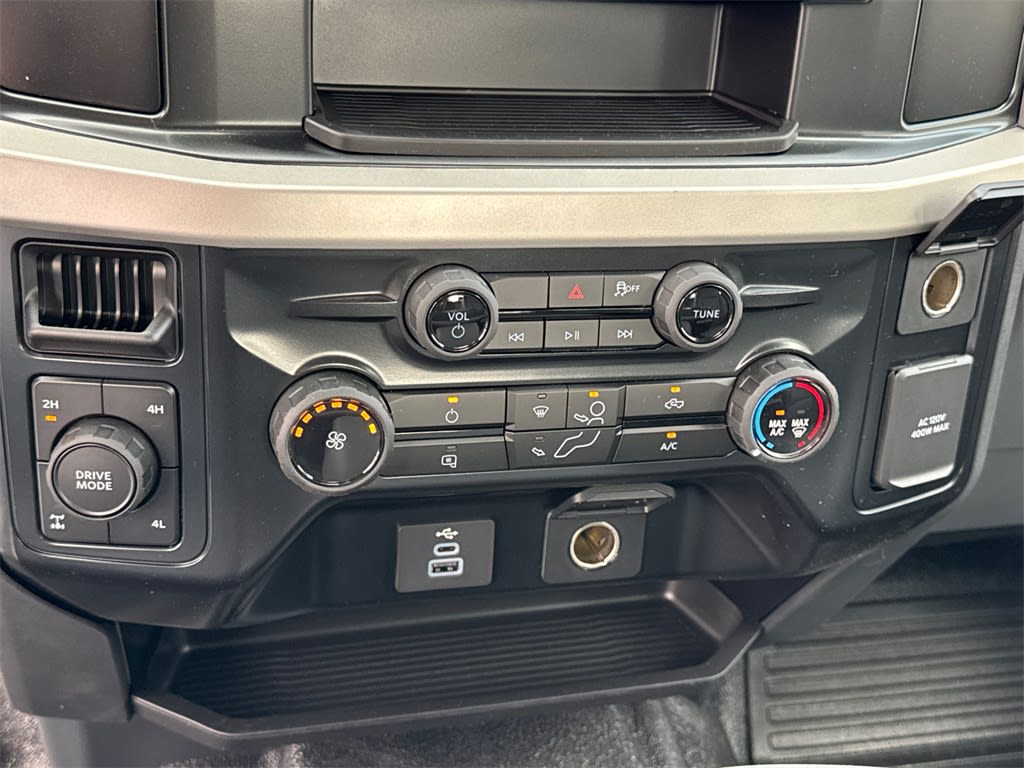 Thumbnail: 2025 Ford F-250 - 29