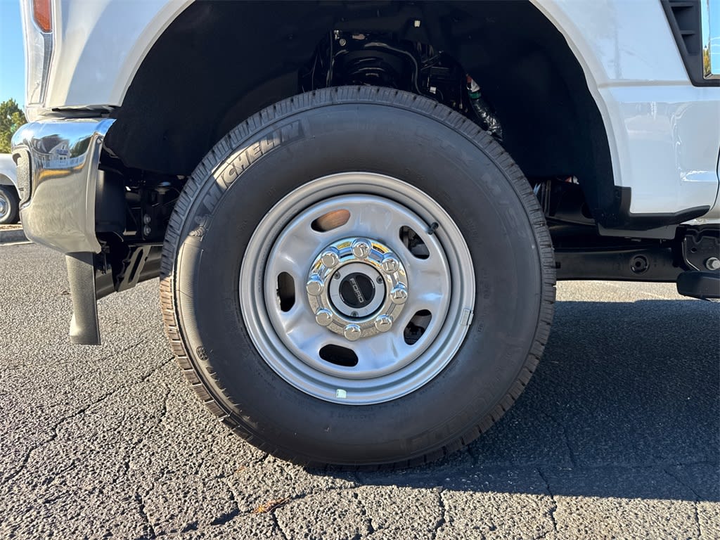 Thumbnail: 2025 Ford F-250 - 7