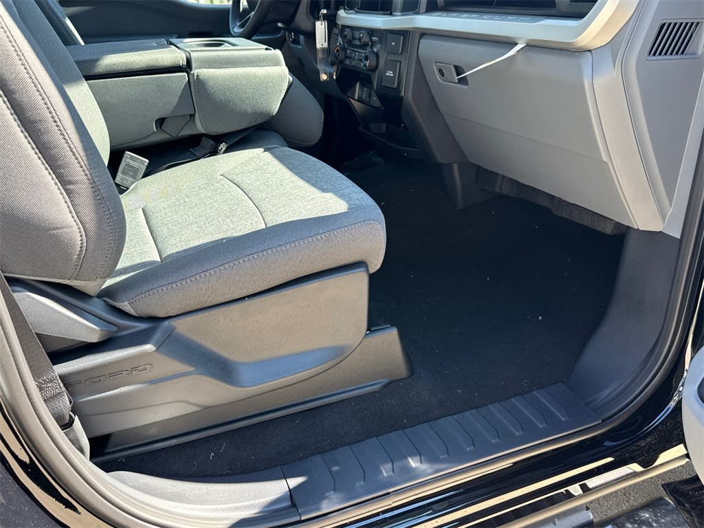 Thumbnail: 2026 Ford F-250 - 10