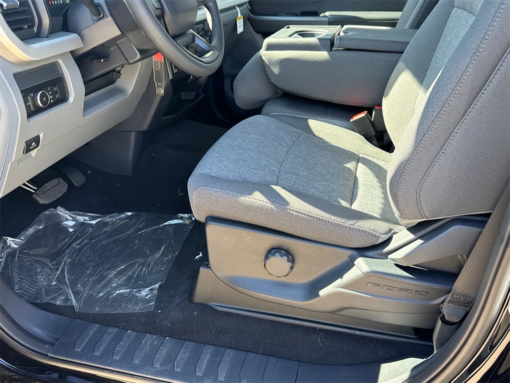 Thumbnail: 2026 Ford F-250 - 11