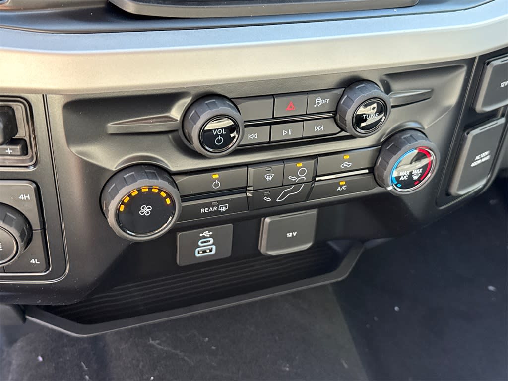 Thumbnail: 2026 Ford F-250 - 27