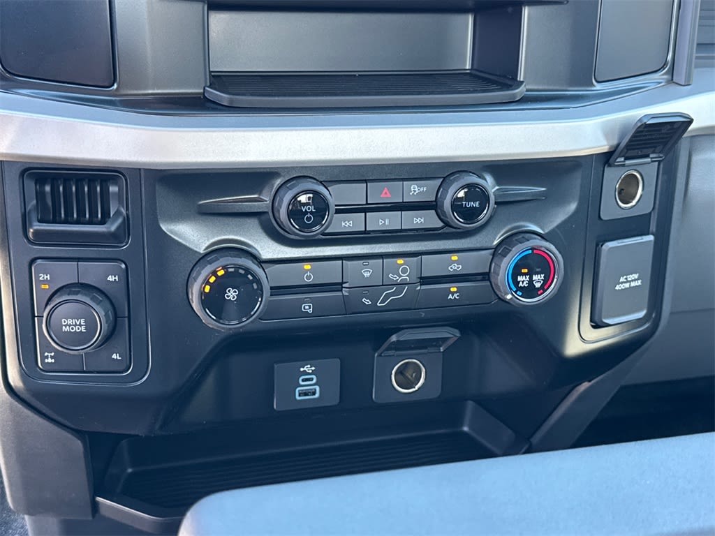 Thumbnail: 2025 Ford F-250 - 29