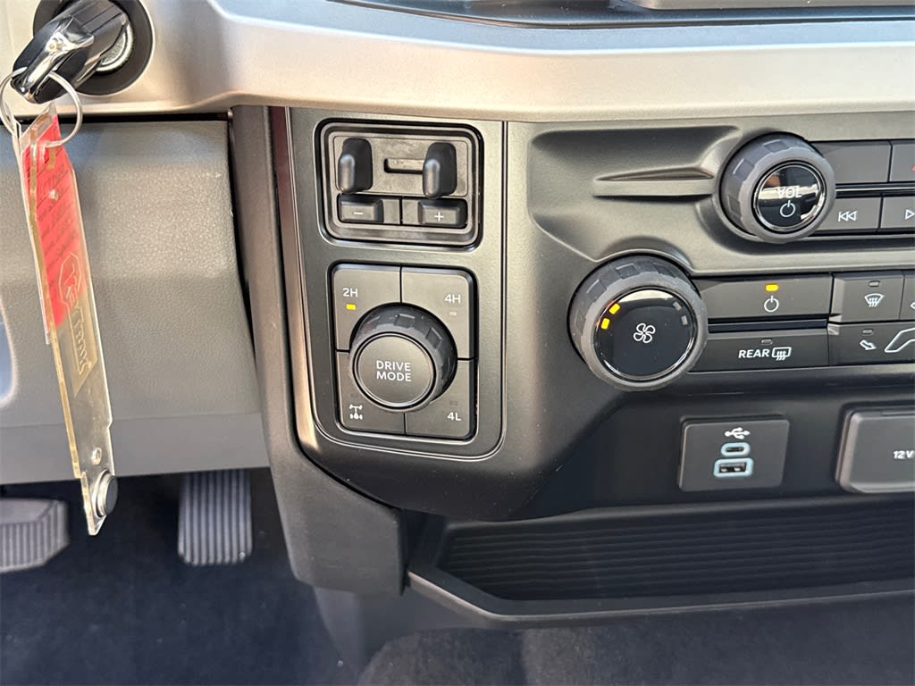 Thumbnail: 2026 Ford F-250 - 27