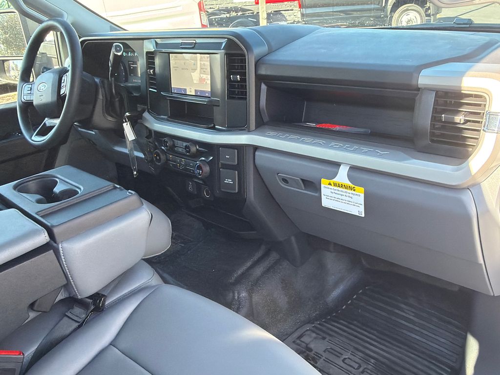 Thumbnail: 2025 Ford F-250 - 2