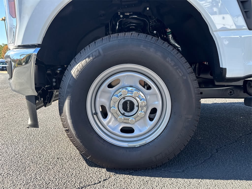 Thumbnail: 2025 Ford F-250 - 8