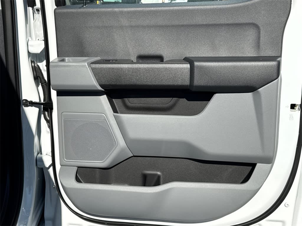 Thumbnail: 2025 Ford F-250 - 23