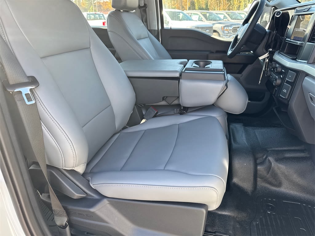 Thumbnail: 2025 Ford F-250 - 11