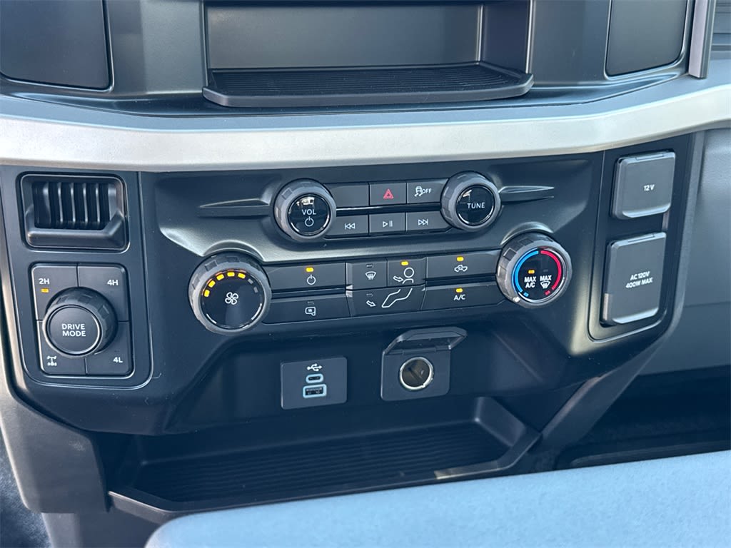 Thumbnail: 2025 Ford F-250 - 29