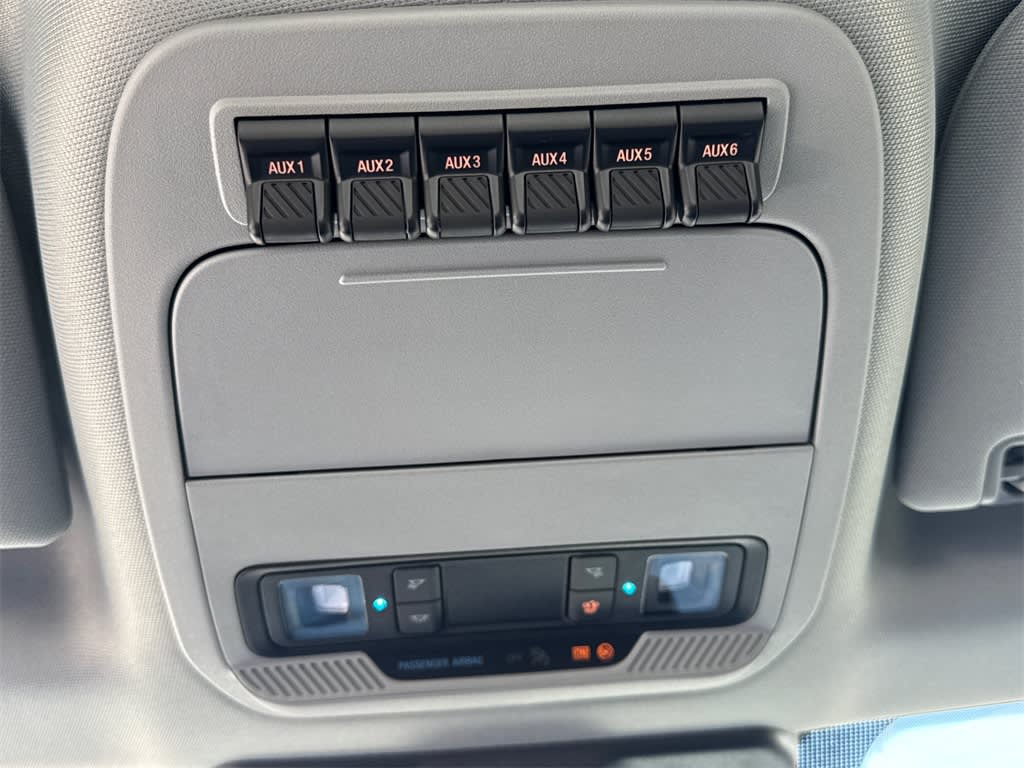 Thumbnail: 2025 Ford F-250 - 31