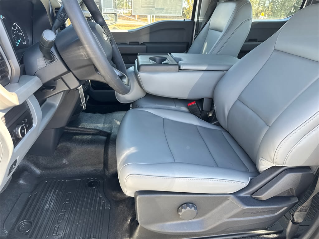 Thumbnail: 2025 Ford F-250 - 10