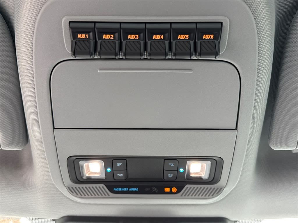 Thumbnail: 2025 Ford F-250 - 31