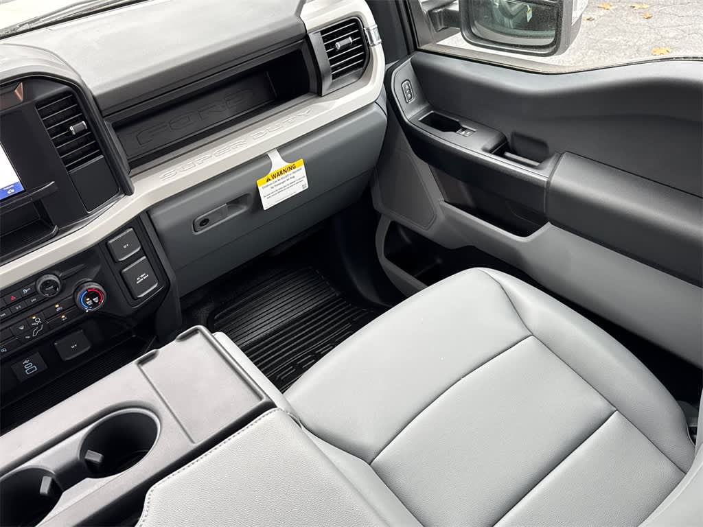 Thumbnail: 2025 Ford F-250 - 12