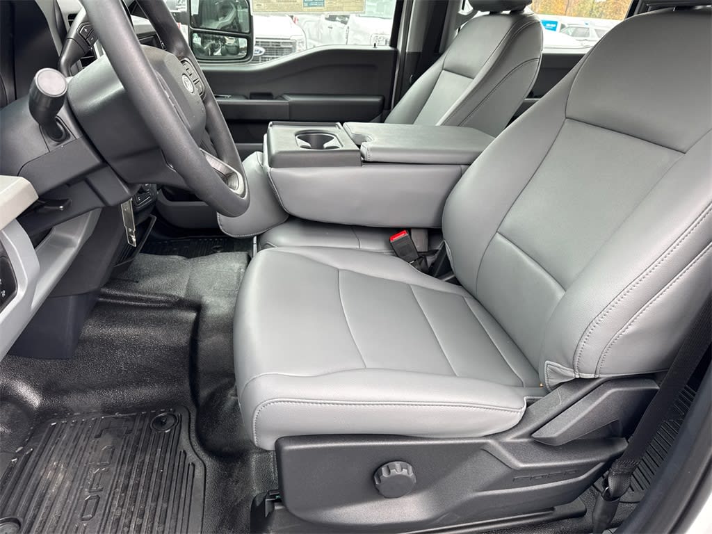 Thumbnail: 2025 Ford F-250 - 8