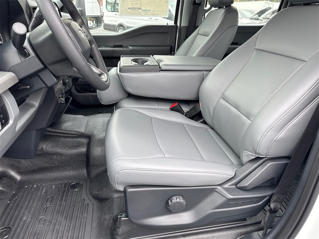 Thumbnail: 2025 Ford F-250 - 8