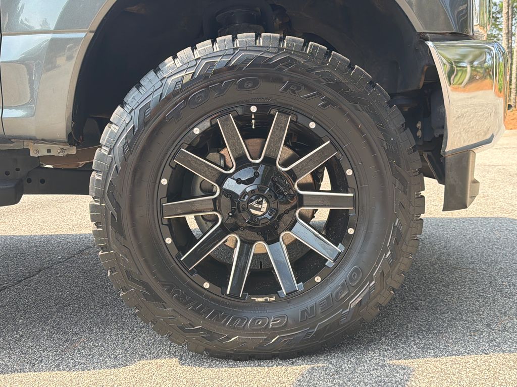 Thumbnail: 2019 Ford F-250 - 21