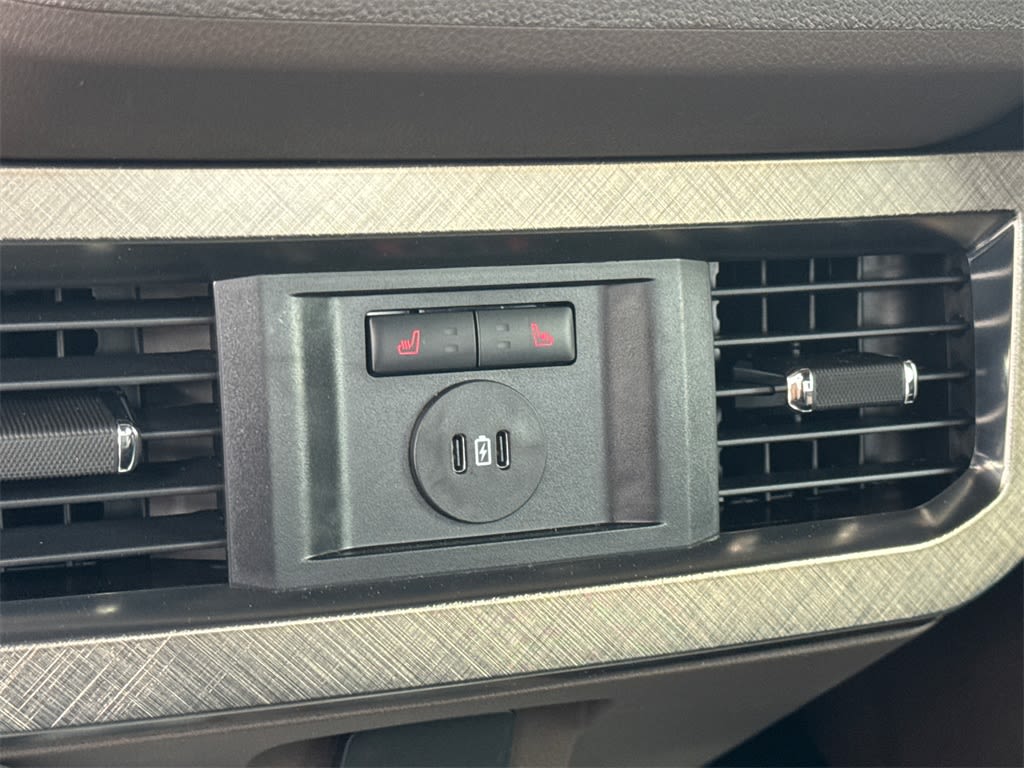 Thumbnail: 2025 Ford F-250 - 26