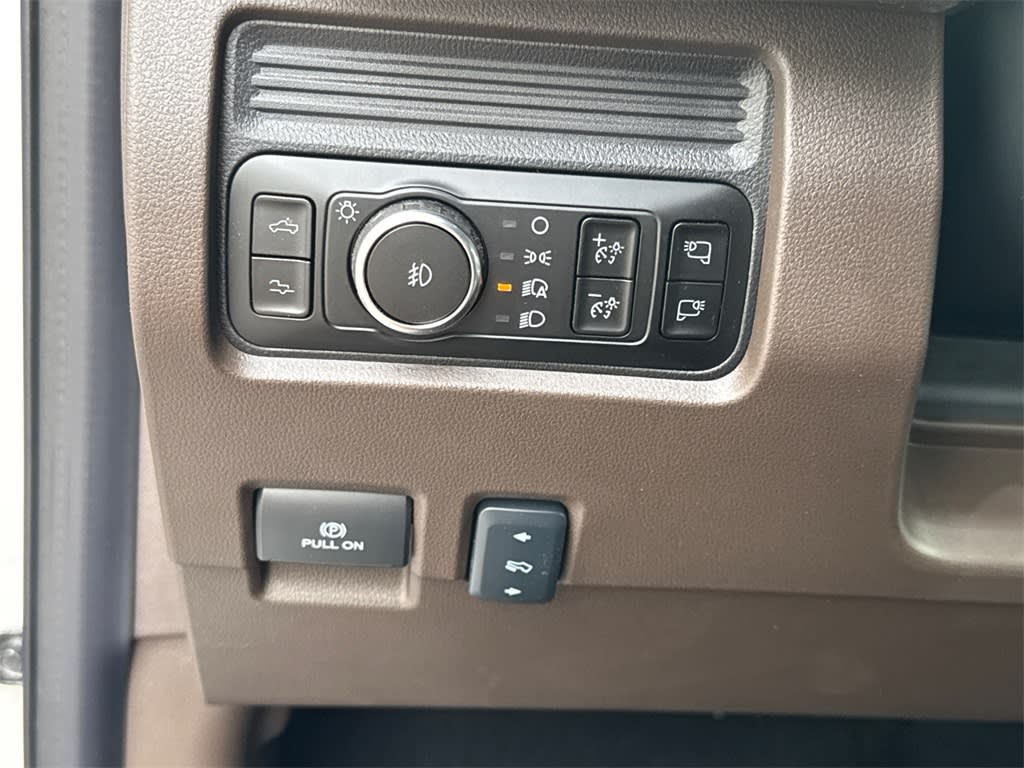 Thumbnail: 2025 Ford F-250 - 33