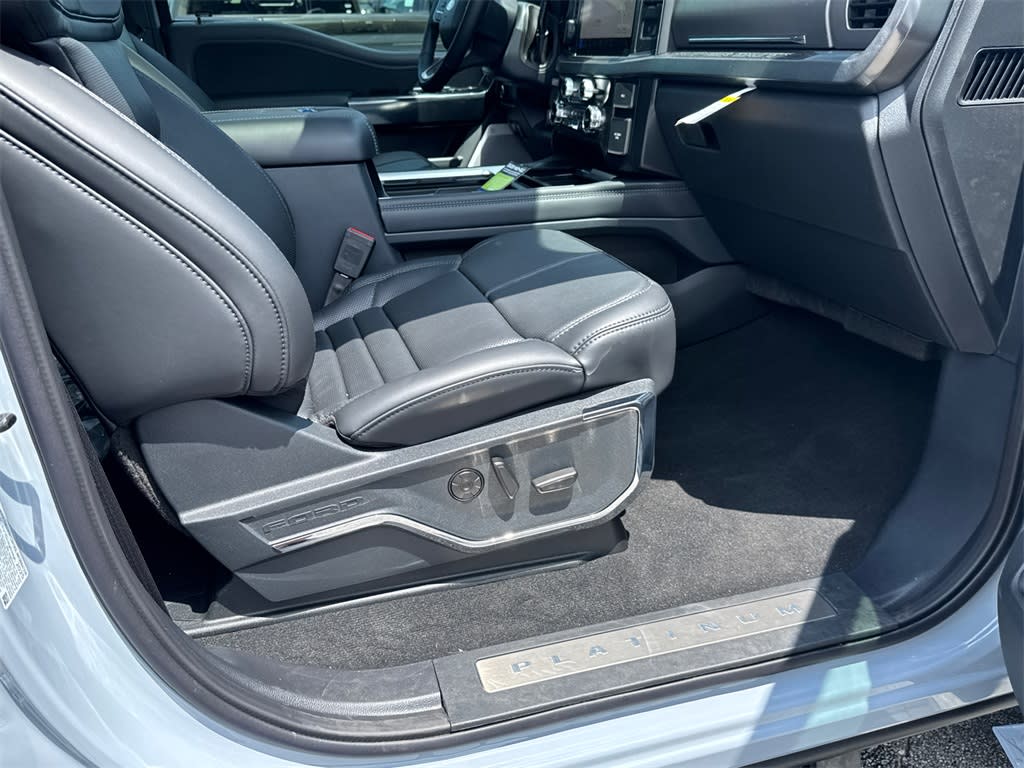 Thumbnail: 2025 Ford F-250 - 10