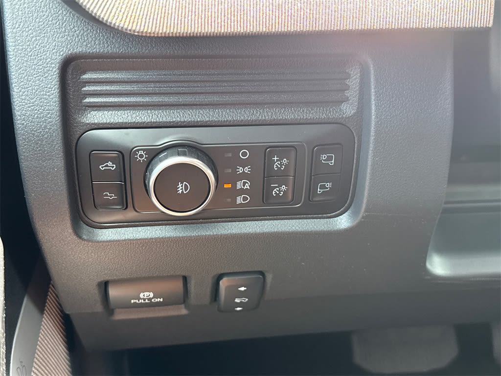 Thumbnail: 2025 Ford F-250 - 29