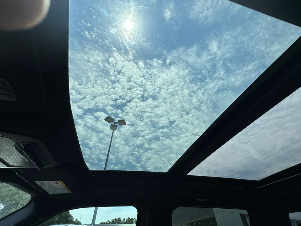 Thumbnail: 2025 Ford F-250 - 30