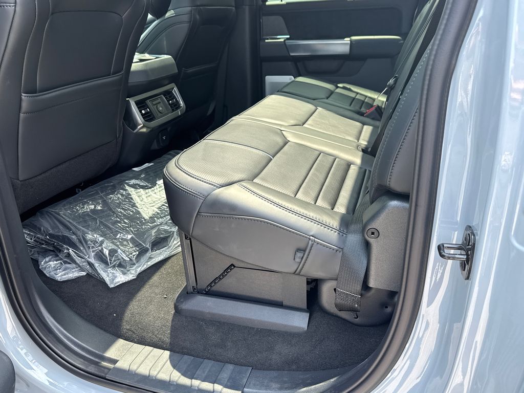 Thumbnail: 2025 Ford F-250 - 22