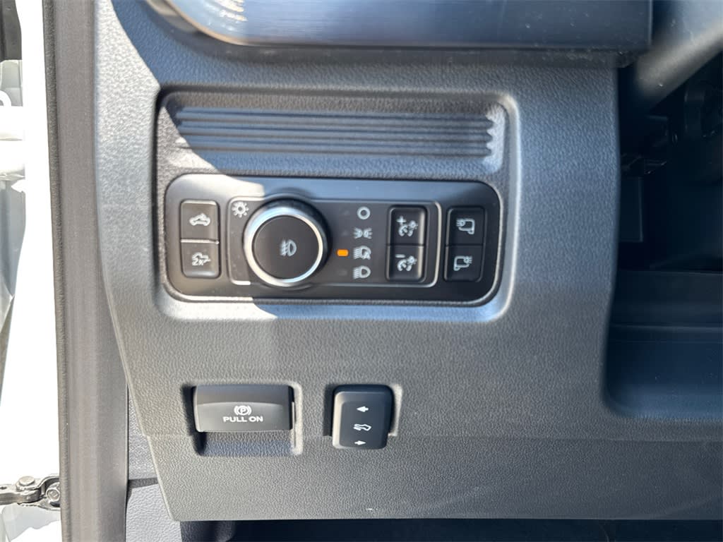 Thumbnail: 2025 Ford F-250 - 33