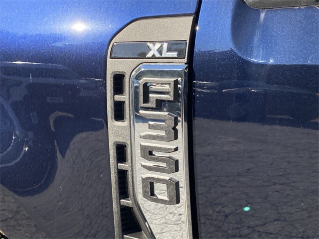 2024 Ford F-350 XL 12