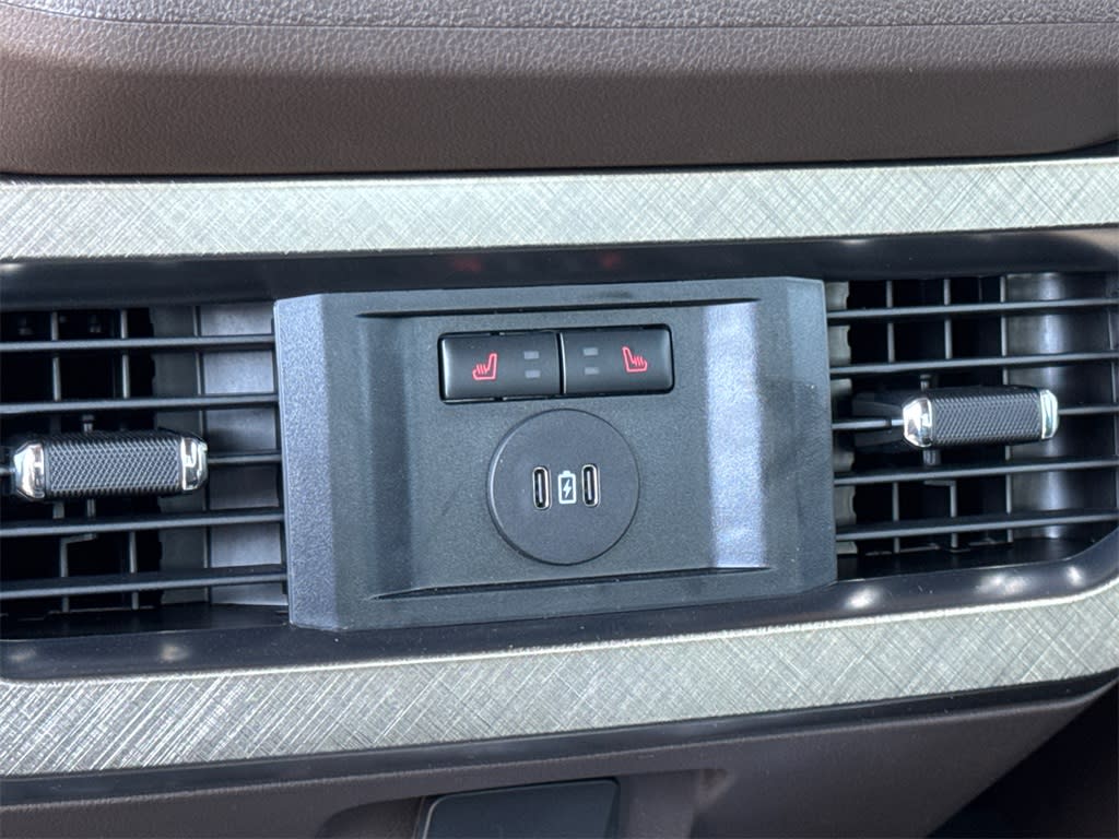 Thumbnail: 2025 Ford F-350 - 24