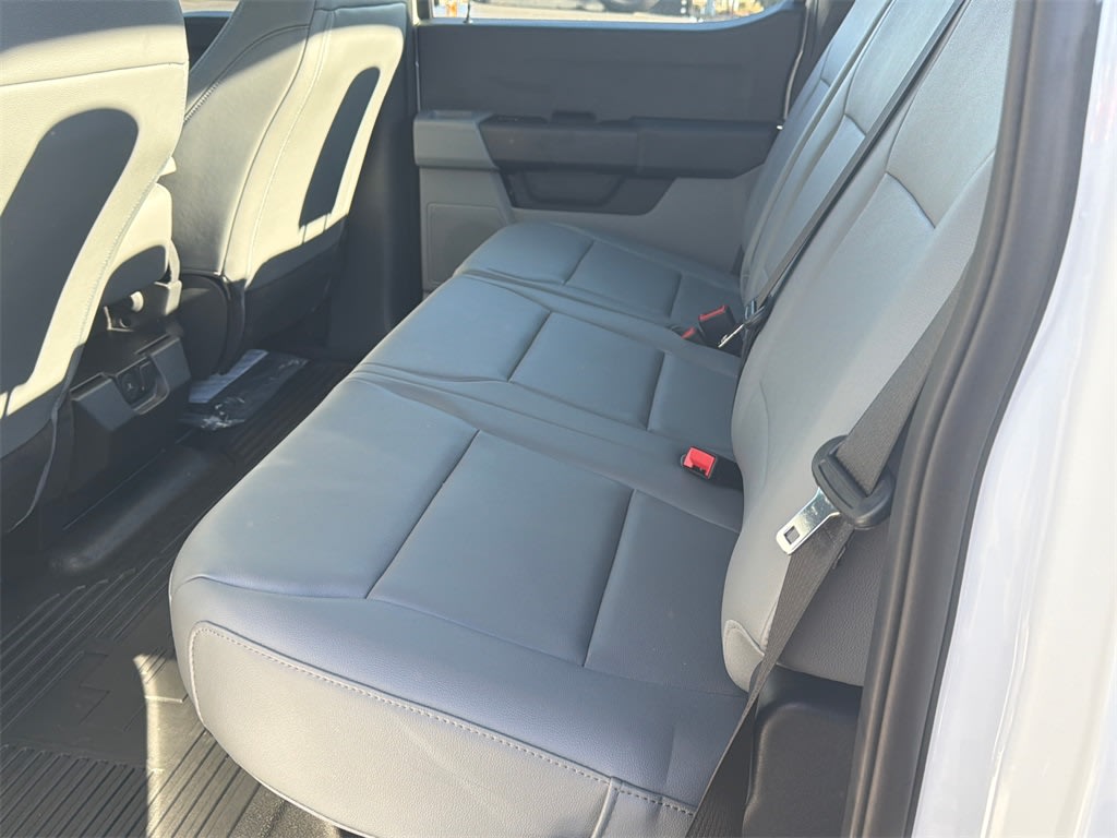 Thumbnail: 2025 Ford F-350 - 23